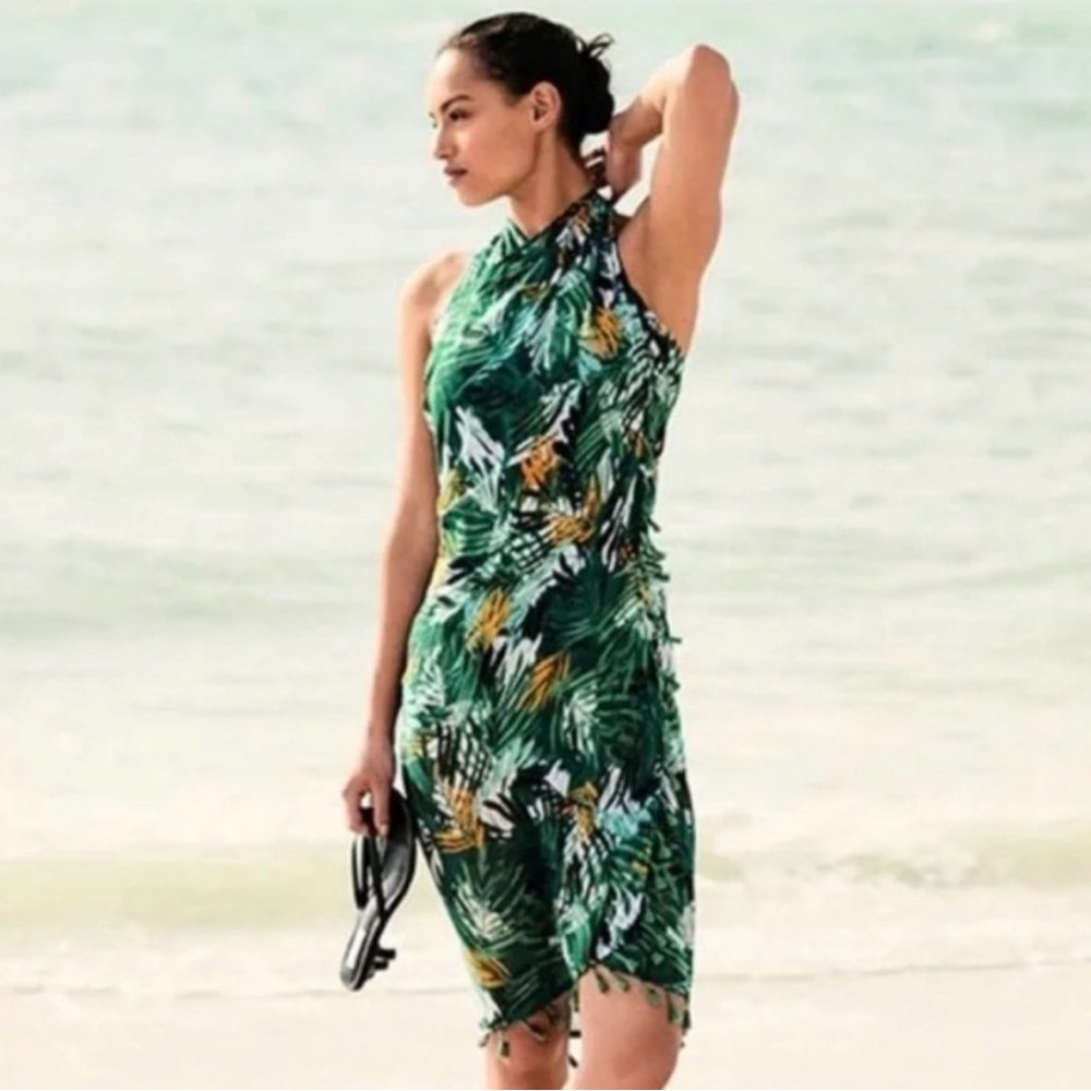 White House Black Market Deep green Pareo sarong